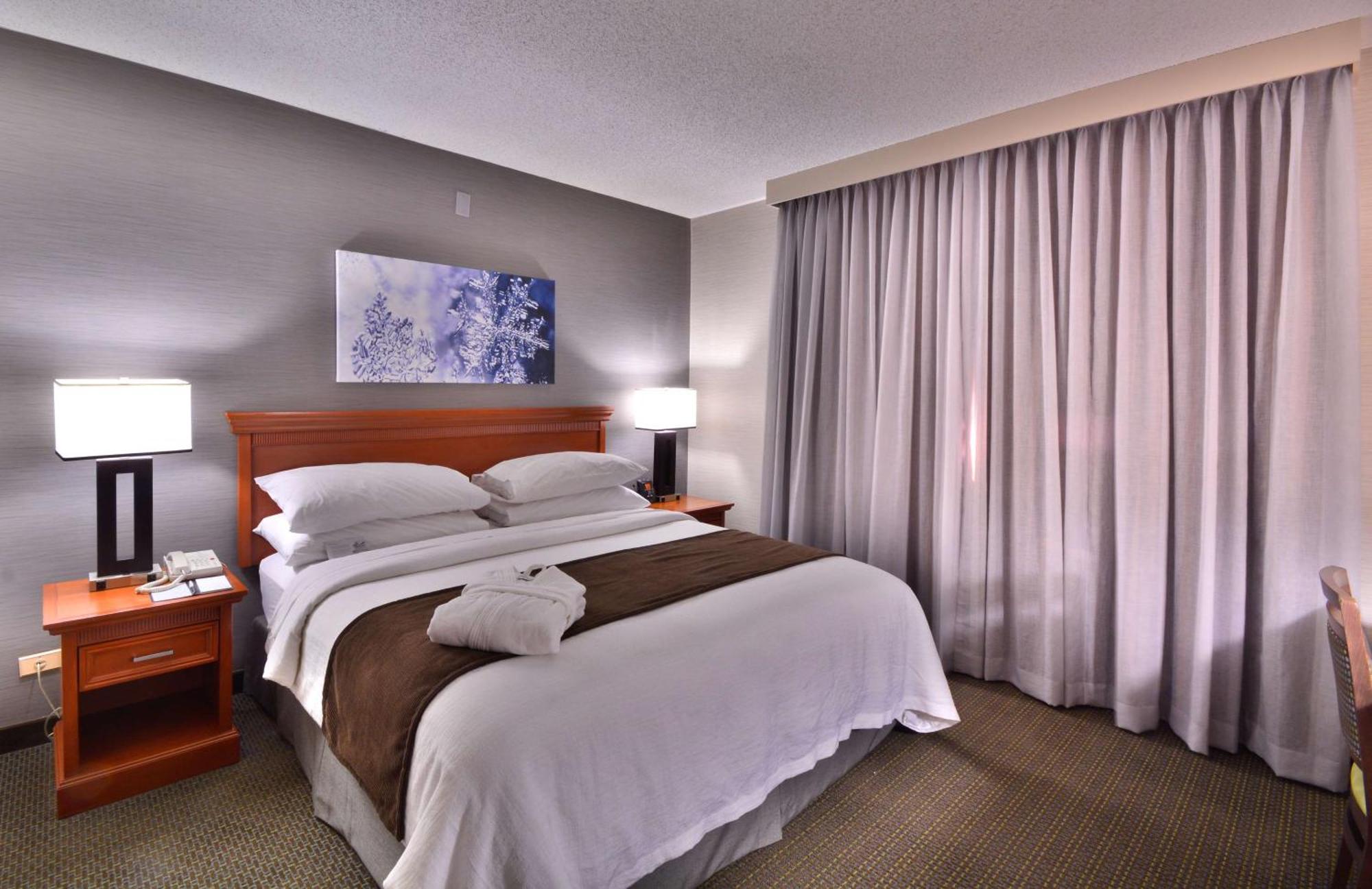 Embassy Suites By Hilton Denver Central Park Екстер'єр фото