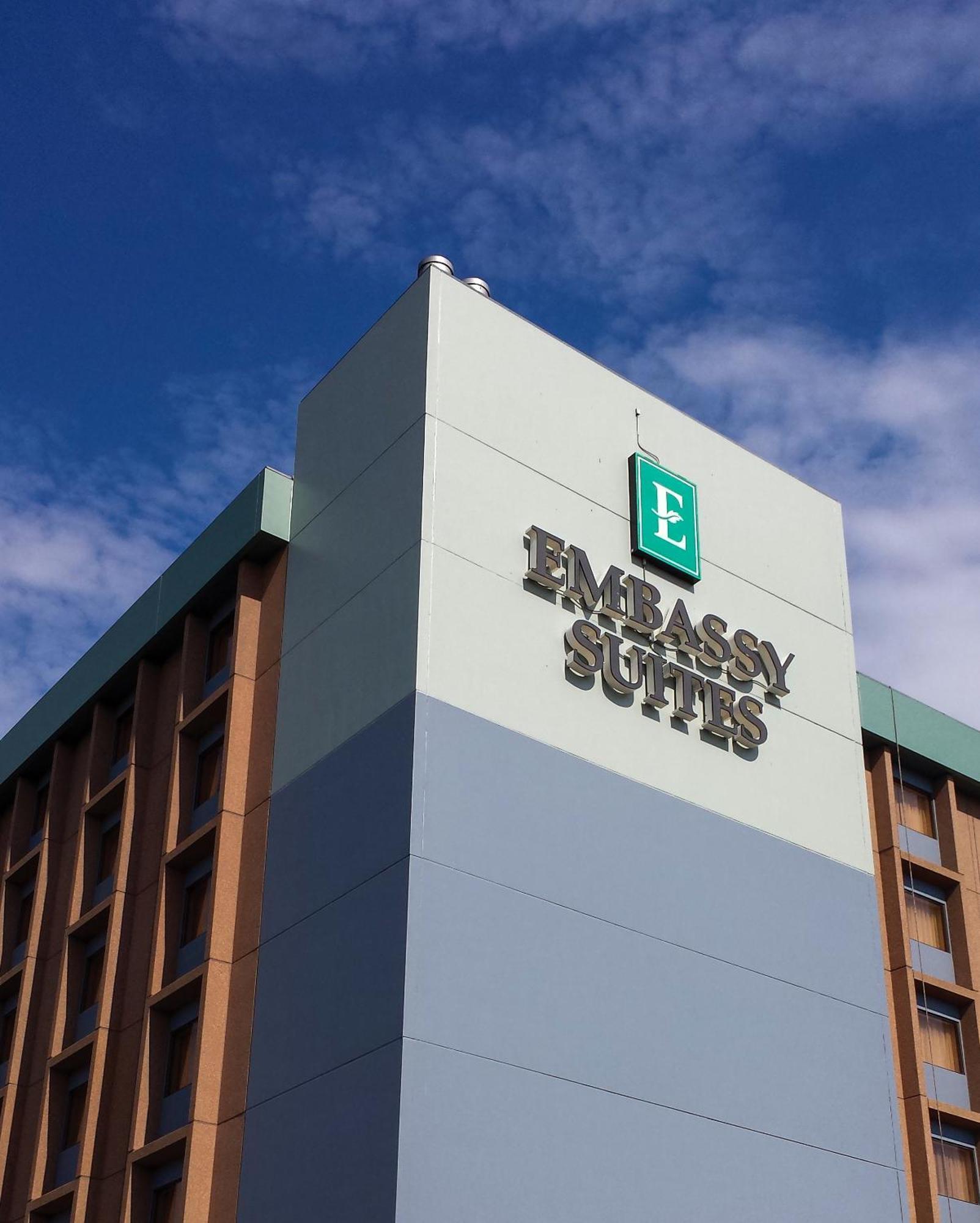 Embassy Suites By Hilton Denver Central Park Екстер'єр фото