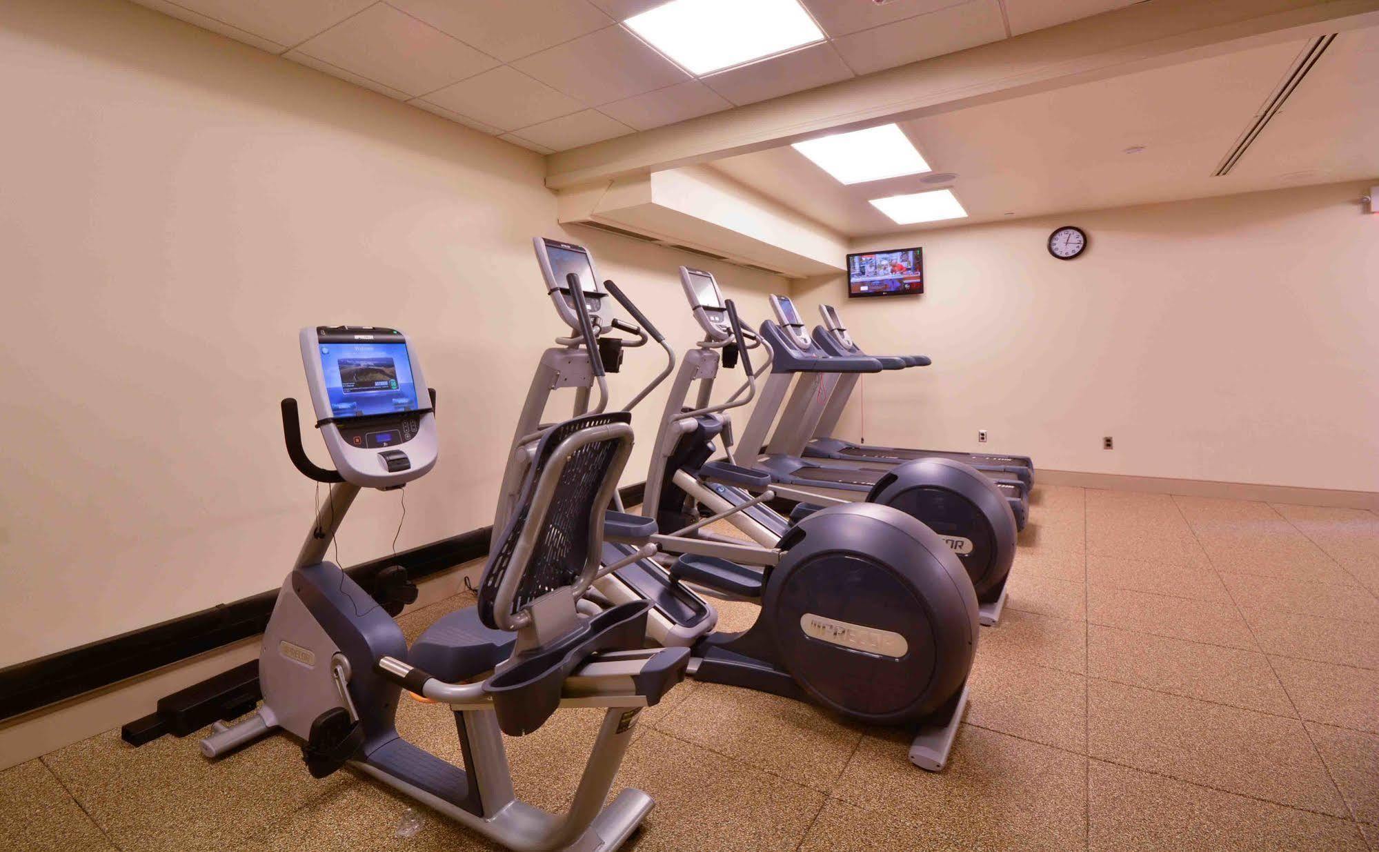 Embassy Suites By Hilton Denver Central Park Екстер'єр фото